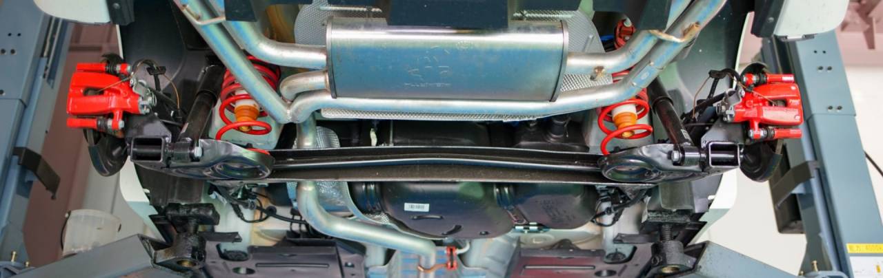 下回り錆止め｜車の防錆アンダーコート施工メニュー | 車のセラミック